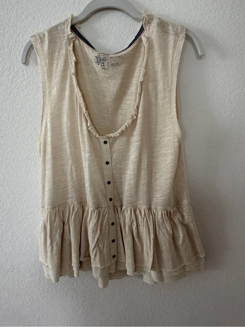 Pilcro Cream Ruffle-Trim Sleeveless Peplum Tank